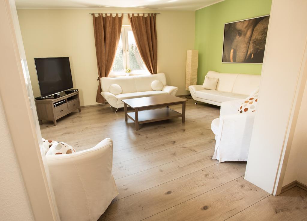 Stadthotel Juelich - Hotelwohnungen מראה חיצוני תמונה