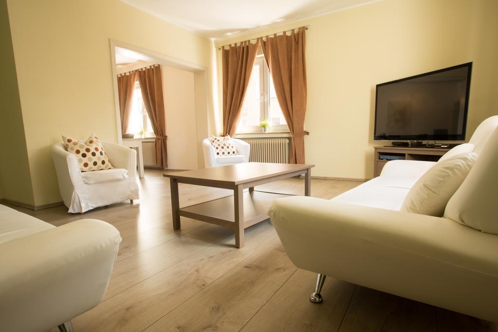 Stadthotel Juelich - Hotelwohnungen מראה חיצוני תמונה